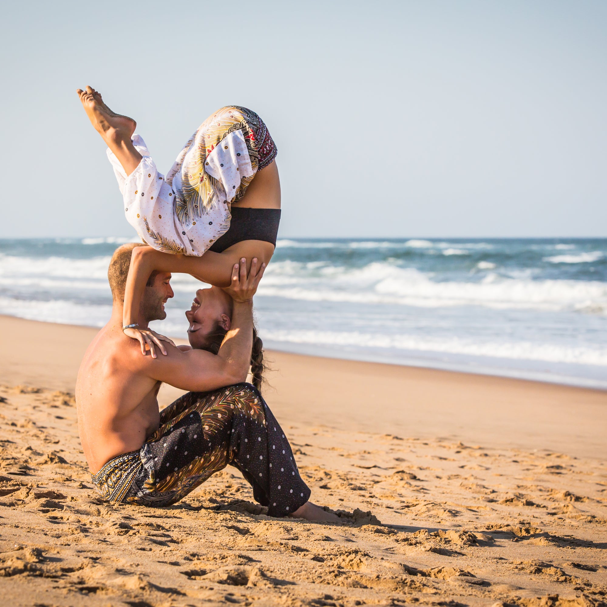 Yoga Hotpants - White - Beach Shorts – FUNKY SIMPLICITY