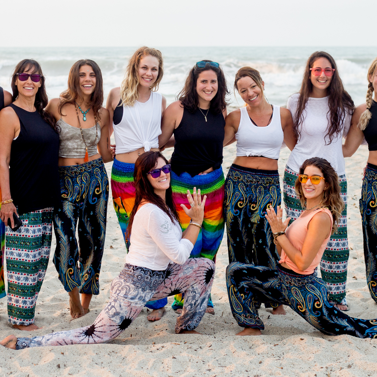 Understanding the difference between Thai sarouel and harem pants  Hippie  Pants