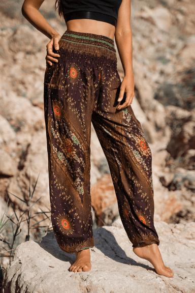 Lu's Chic Women's Thai Harem Pants Bohemian Yoga Pants Indian Loose Summer Boho  Hippie Pants Style4 Small : : Clothing, Shoes & Accessories